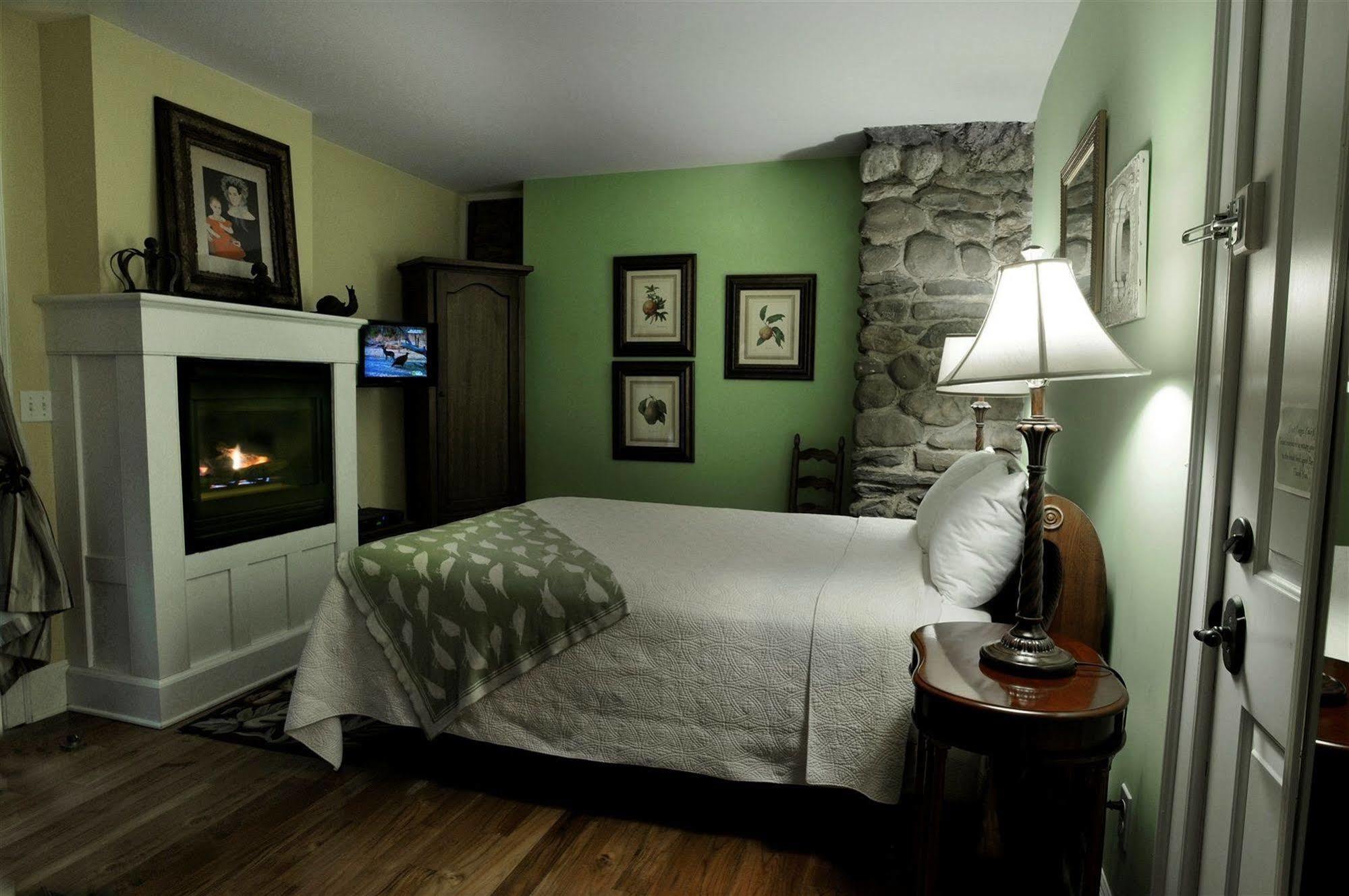 Buttermilk Falls Inn & Spa Milton Luaran gambar